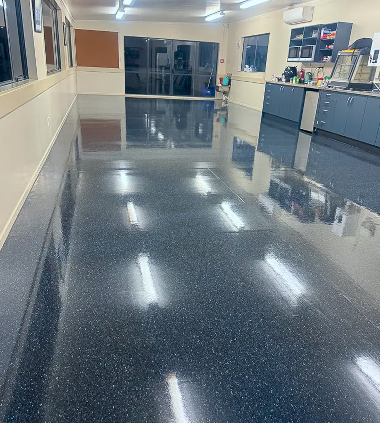 Vinyl Strip & Polish